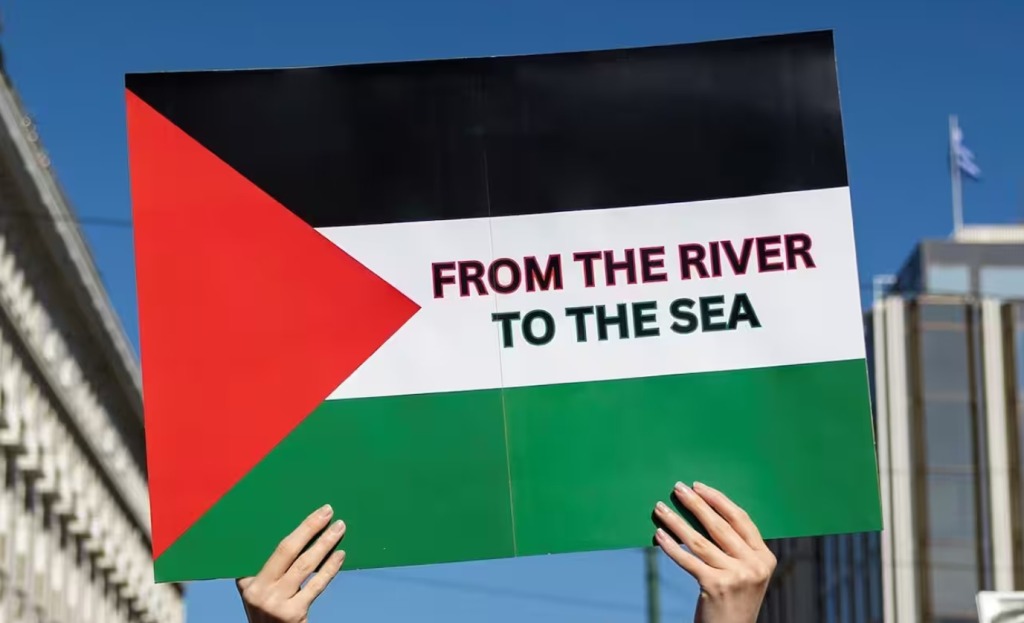 “Palestine libre, de la mer au Jourdain », l’histoire d’un slogan et de sa criminalisation